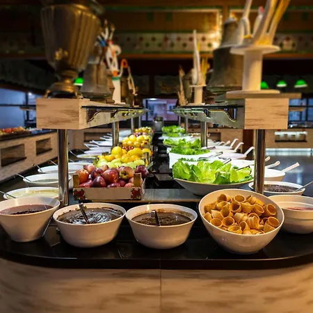 Senza Grand Santana Hotel